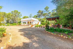 Exterior - Holiday Home 'Sa Rota De Can Xito' with Private Pool, Private Terrace and Wi-Fi (Illes Balears)