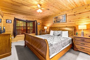 3 bedrooms, iron/ironing board, Internet, bed sheets