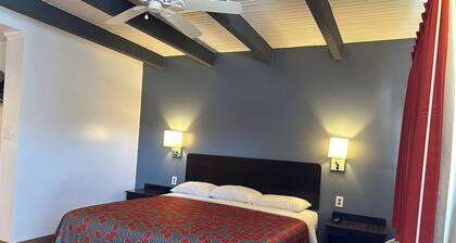 Motel 6 Sullivan, MO