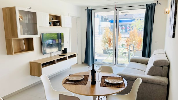 Deluxe Apartment | Living area - Luxury 1 bedroom flat w.Terrace&Parking (Luxembourg City)