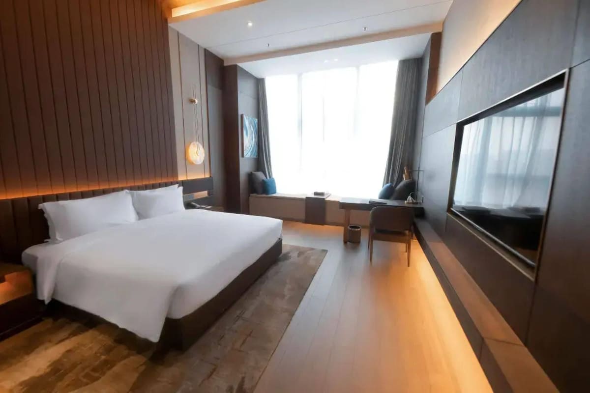 Cortinas blackout, tabla de planchar con plancha y wifi gratis
