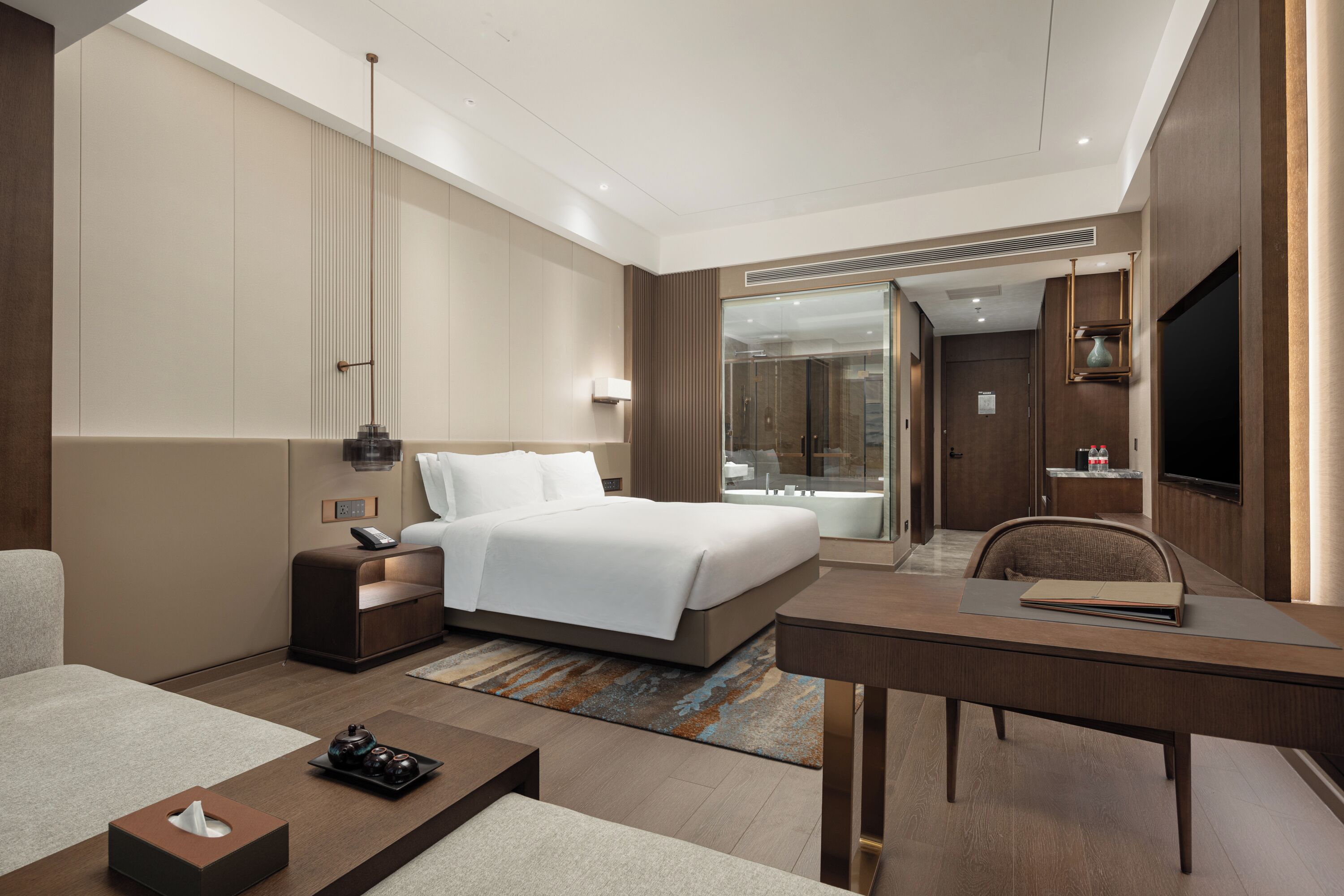 华丽客房, 1 张特大床, 无烟房 |  遮光窗帘、熨斗/熨衣板、免费 WiFi