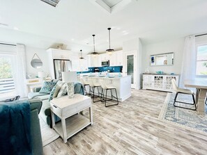 Smart TV, fireplace, table football, stereo - *New* Luxury,Heated Pool,HotTub,GameRoom,Elevator (Corolla)