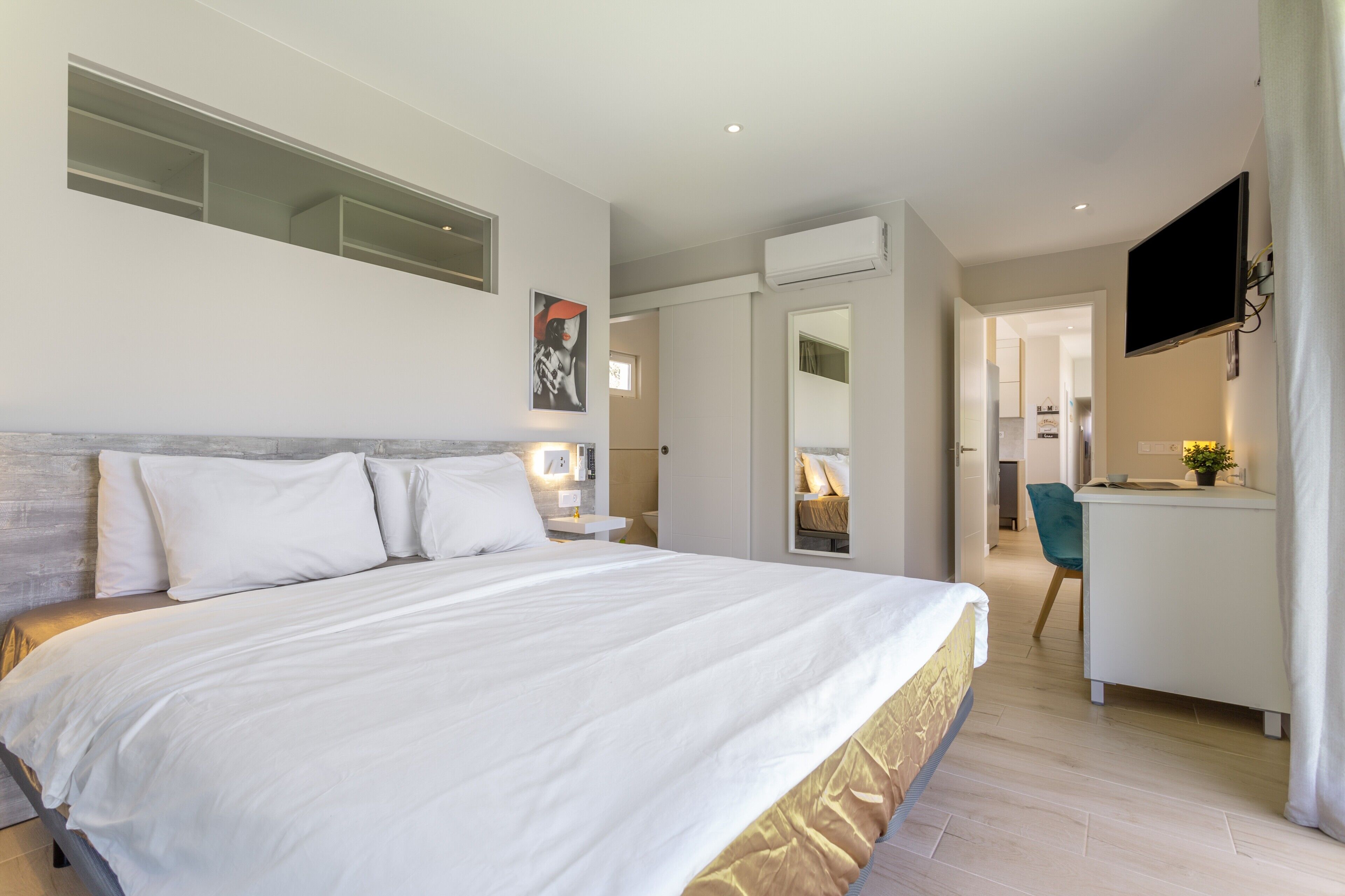 3 chambres, fer et planche à repasser, Wi-Fi gratuit, draps fournis