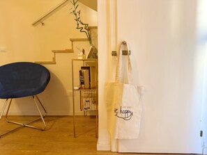 Interior - BeHappyS[Charming Balcony]-Near the centre&Rizzoli (Bologna)