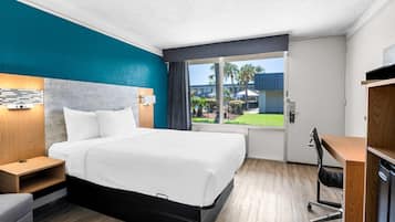 Kamer, 1 queensize bed, toegankelijk voor mindervaliden, niet-roken | Een bureau, een strijkplank/strijkijzer, gratis wifi