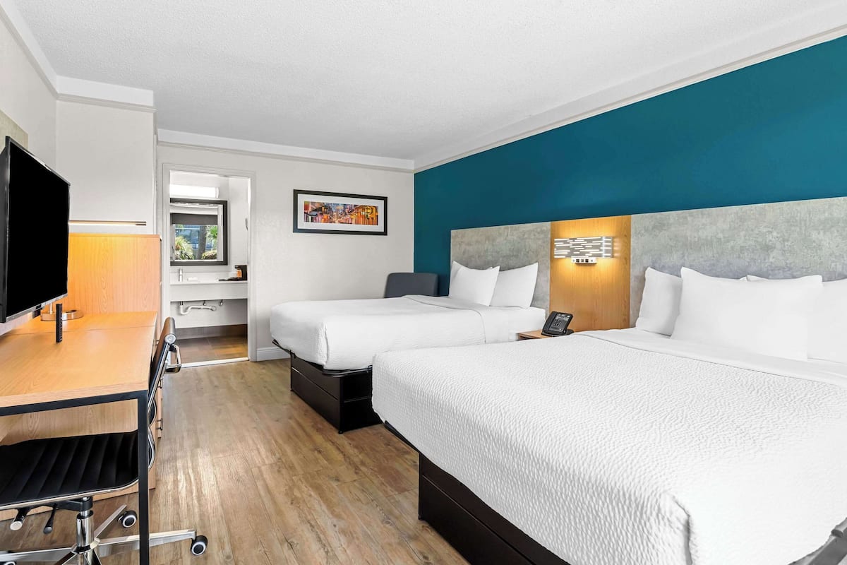 Standard Room, 2 Double Beds, Non Smoking | Desk, iron/ironing board, free WiFi