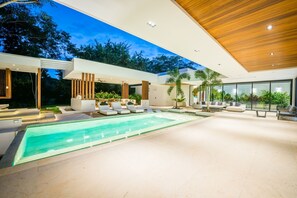Outdoor pool - Turtle Luxury Villa, Breakfast & Dinner Included! (Hacienda Pinilla)