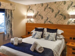 2 quartos, Wi-Fi de cortesia, roupa de cama