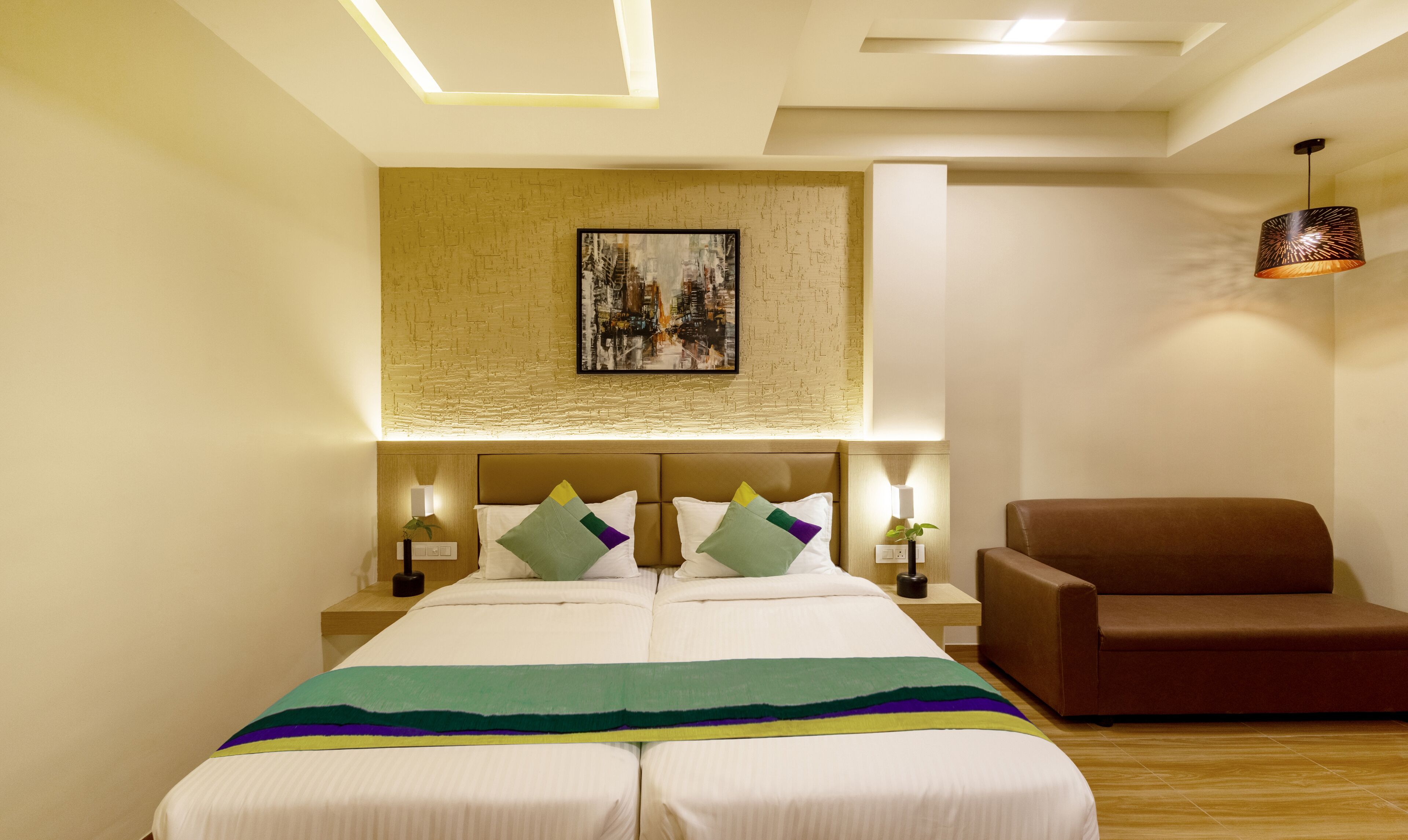 Standard Room | In-room safe, desk, soundproofing, iron/ironing board