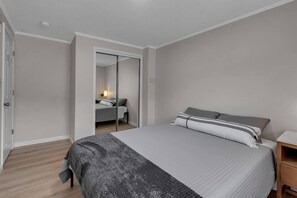 6 bedrooms, iron/ironing board, travel crib, free WiFi