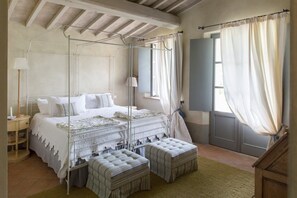 4 bedrooms, WiFi, bed sheets - Villa Sulle Colline - 8 Guests - Private villa with pool (San Casciano dei Bagni)