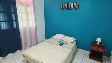 3 chambres, fer et planche Ă repasser, Wi-Fi, draps fournis