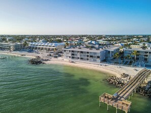 Unclassified image, 4 of 27, button