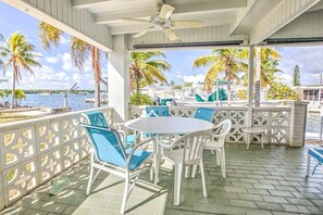 Unclassified image, 3 of 45, button - Bob's Harbor View is a charming 2-bedroom, 2-bathroom retreat nestled near the picturesque Seven Mile Bridge. (Marathon)