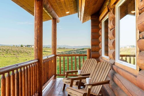 Dreamy Log Cabin, Epic Teton Views, & Dog Friendly