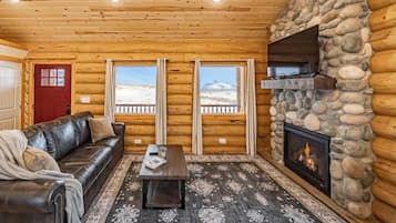TV, fireplace, offices