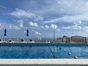 Imagen sin descripción, 4 de 38, botón