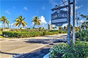 Property grounds - Salty Breezes Condo 2bed 2bath second floor with elevator, pool & ocean front! (Key Colony Beach)