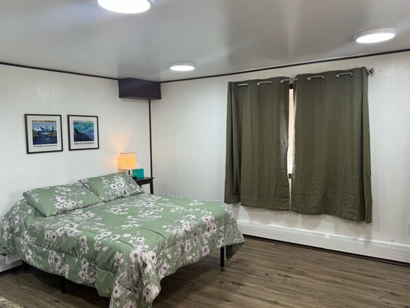 1 bedroom, WiFi, bed sheets - Clean and Quiet Studio Apartment C (Nome)