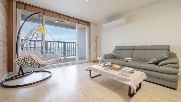 Kamar Basic, 1 kamar tidur (white 202) | 1 kamar tidur dan Wi-Fi gratis