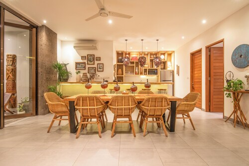 Luxury 4BR Haven, Steps to Canggu's Beach Elegance