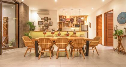 Luxury 4BR Haven, Steps to Canggu's Beach Elegance