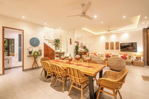 Villa (4 Bedrooms) | Exterior - Luxury 4BR Haven, Steps to Canggu's Beach Elegance (Canggu)