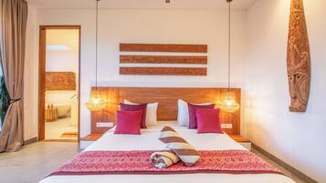 Villa (4 Bedrooms) | Exterior