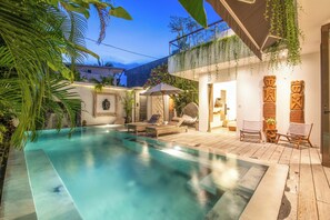 Villa (4 Bedrooms) | Exterior