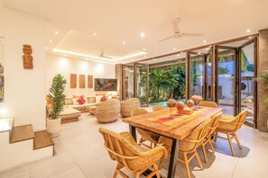 Villa (4 Bedrooms) | Außenbereich