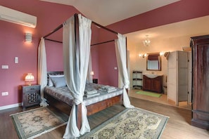 4 bedrooms, WiFi
