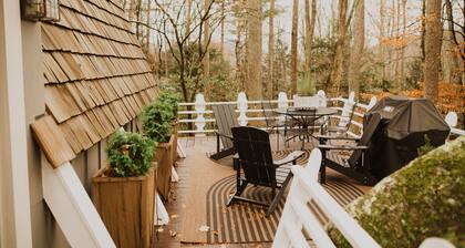 Charmed @CherryHideaway - 1970s Vintage Modern - Mountain A-Frame - Dog Friendly