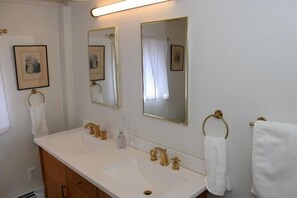 Hair dryer, towels