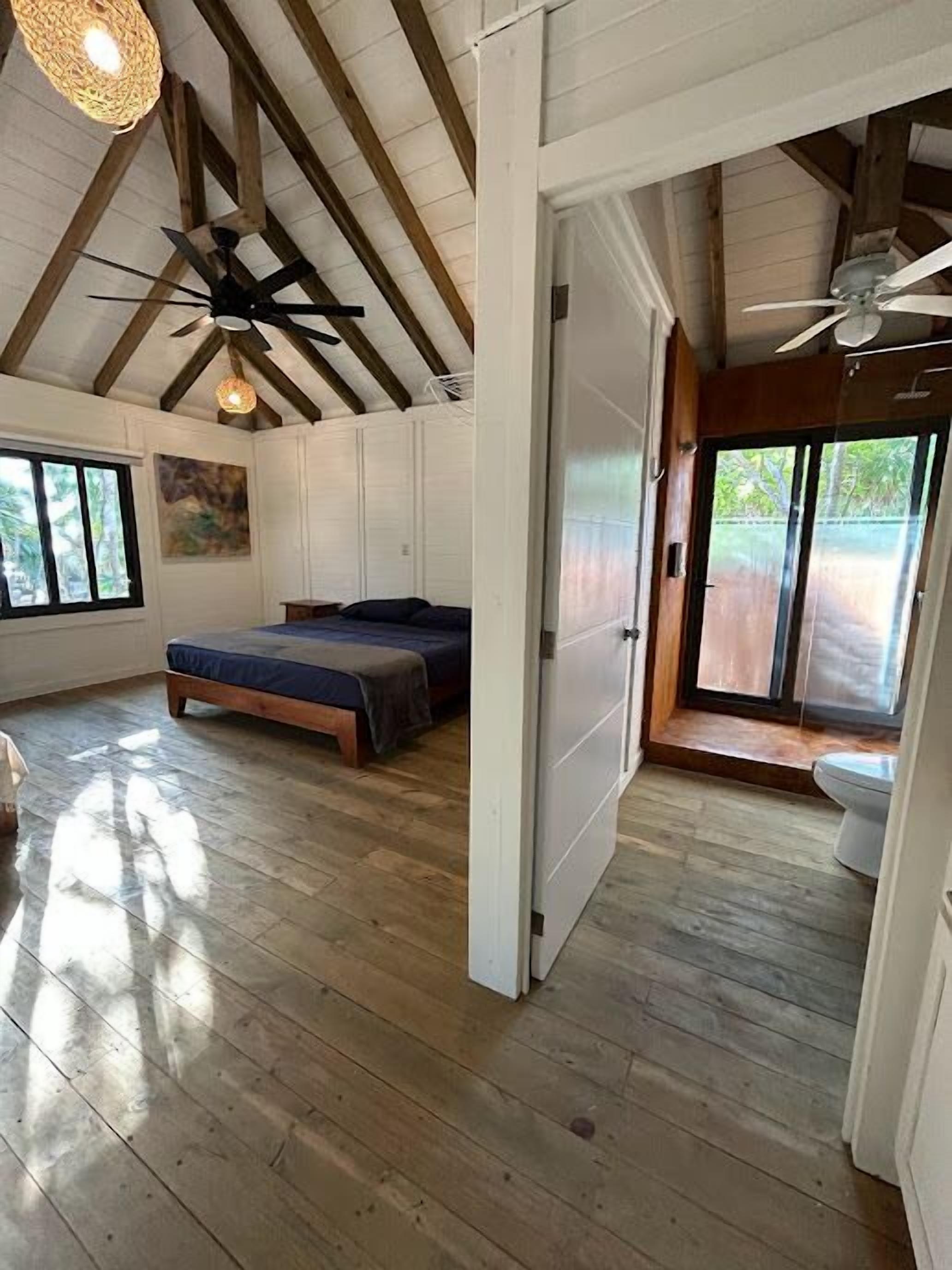 1 kamar tidur, Wi-Fi gratis, dan seprai linen