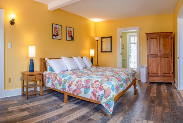 1 bedroom, iron/ironing board, WiFi, bed sheets