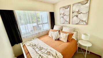 4 bedrooms, iron/ironing board, travel cot, free WiFi