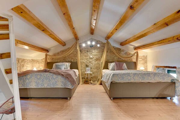 3 bedrooms - Villa with terrace and pool (Vodnjan)