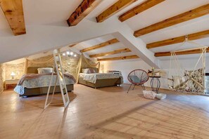 3 chambres, fer et planche à repasser