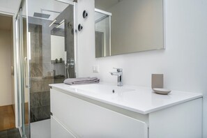 Dusche, Bidet
