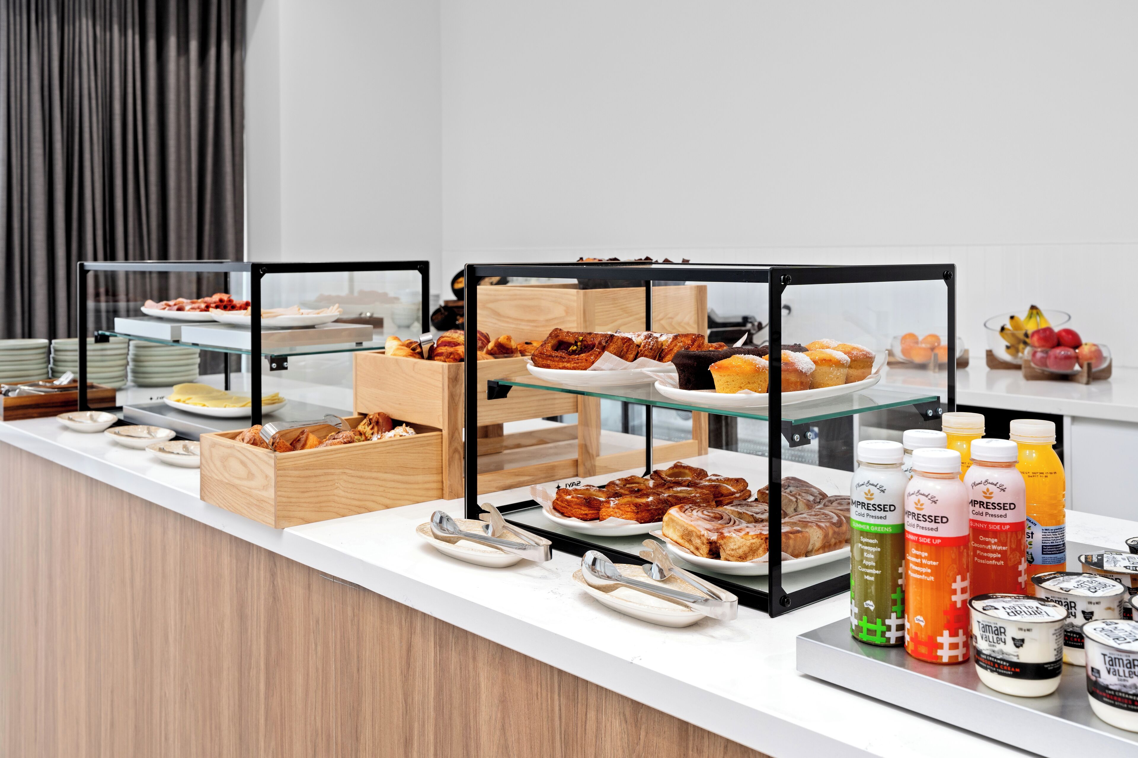 每日供应自助式早餐（每人 AUD 25）