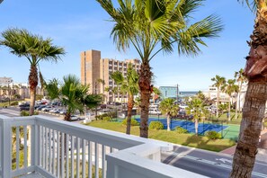 Property grounds - LasSirenas, HGTV Luxury Oasis, Prime Location, Top Amenities (South Padre Island)