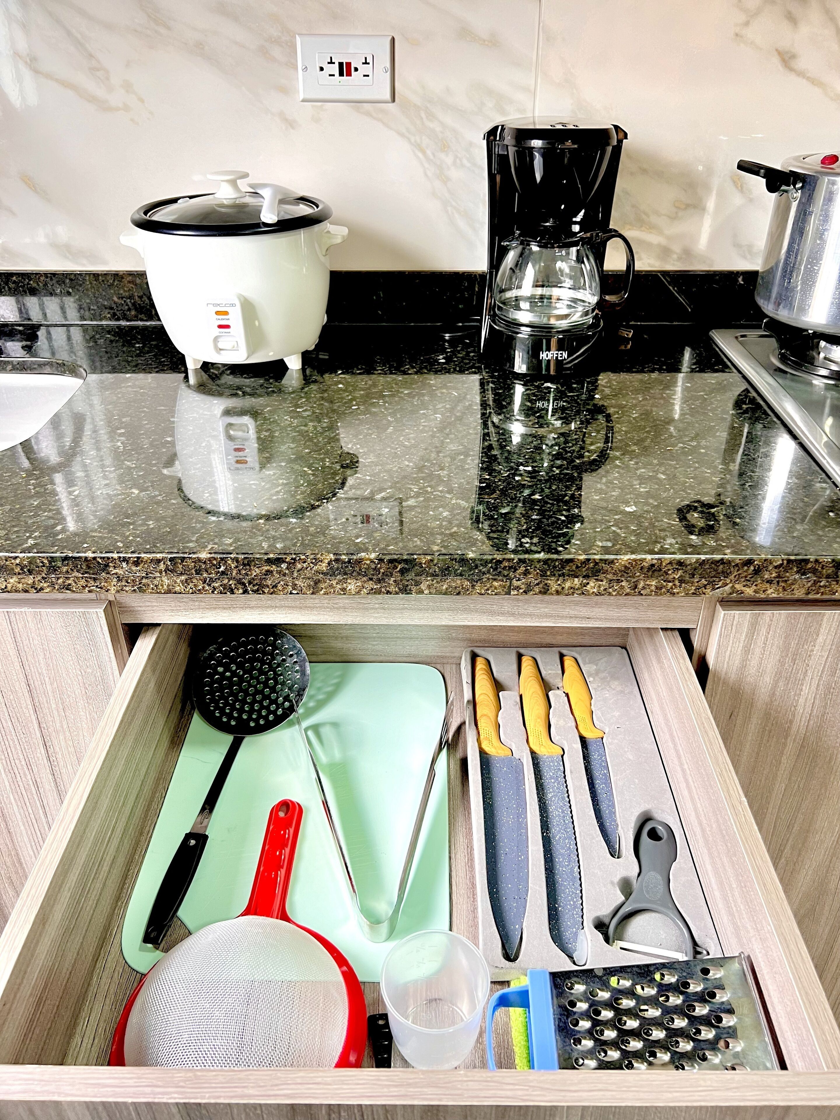 冰箱、微波炉、炉灶、茶具/咖啡用具