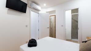 1 bedroom, WiFi, bed sheets - Gibraltar Nest 1-Hosted by Sweetstay (Gibraltar)