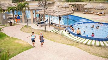 15 piscines extérieures