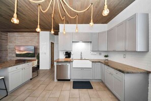 Fridge, microwave, oven, stovetop - Pet-Friendly 2BR Penthouse near Beach & Nightlife (Galveston)