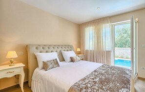 4 habitaciones, cuna de viaje, wifi gratis y ropa de cama 