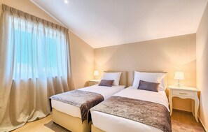 4 Schlafzimmer, Reisekinderbett, kostenloses WLAN, Bettwäsche