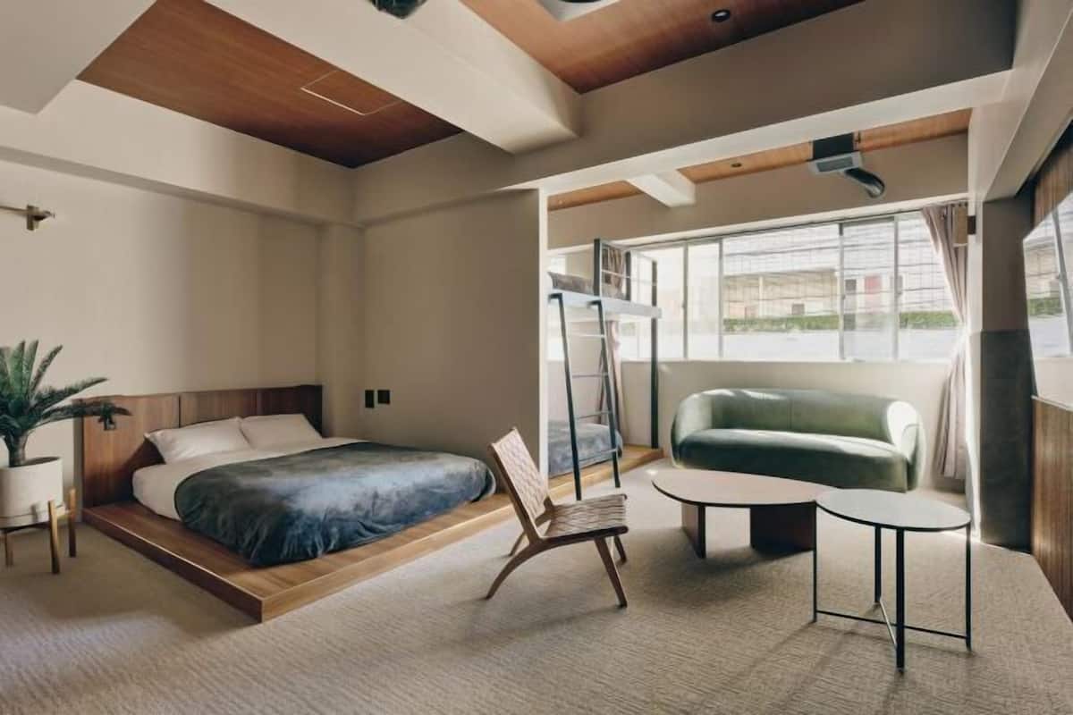 1 quarto, individualmente decorados, individualmente mobiliados