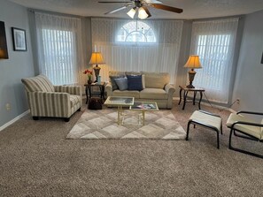Smart TV, printers - Spacious Disney Themed 1st Flr 3Bd Family Condo Close to Disney Pet Friendly! (Kissimmee)
